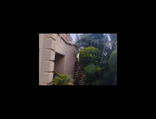 5 BEDROOM HOUSE FOR SALE IN VANDERBIJLPARK SE 4